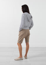 Load image into Gallery viewer, Harem Chino Short - red
