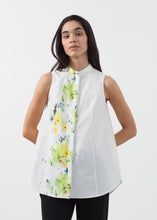 Load image into Gallery viewer, Sleeveless Tunic - red
