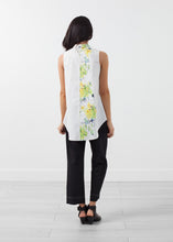 Load image into Gallery viewer, Sleeveless Tunic - red
