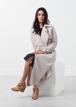 Load image into Gallery viewer, Orietta Coat in Tan - violet
