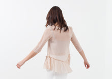 Load image into Gallery viewer, Ruffle Top - black
