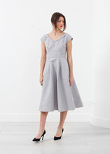 Load image into Gallery viewer, Robe Dress - black
