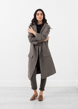 Load image into Gallery viewer, Sola Coat - black
