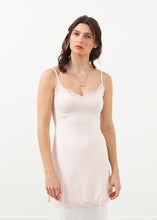 Load image into Gallery viewer, Delicious Lace Slip - pink

