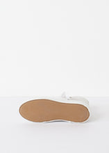 Load image into Gallery viewer, High Top Sneaker - purple
