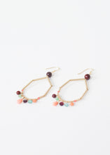 Load image into Gallery viewer, Salda Earrings - white

