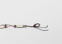 Load image into Gallery viewer, Garnet Bracelet in Frothy Pearl - green
