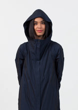 Load image into Gallery viewer, Wett Coat - black
