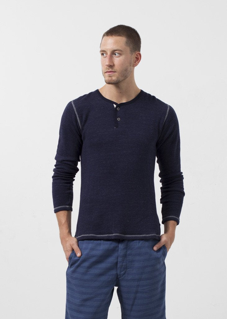 Two Button Henley - white