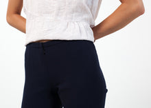 Load image into Gallery viewer, Wool Crepe Pant - violet
