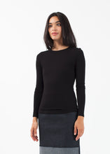 Load image into Gallery viewer, Long Sleeved Tee - green

