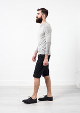 Load image into Gallery viewer, Mottled Cashmere Crewneck - apricot
