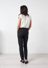 Load image into Gallery viewer, Troupy Pant in Silky Cotton - purple
