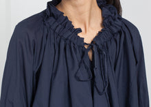 Load image into Gallery viewer, Ruffled Cabin Top - black
