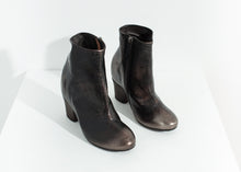 Load image into Gallery viewer, Scavata Ankle Boot in Bronze - orange
