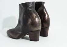 Load image into Gallery viewer, Scavata Ankle Boot in Bronze - orange
