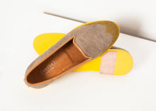 Load image into Gallery viewer, Wingtip Loafer in Yellow - gray
