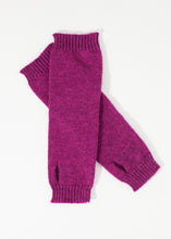 Load image into Gallery viewer, Pikki Mittens in Fuchsia - black
