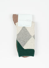 Load image into Gallery viewer, Quin Argyle Crew in Brown - indigo
